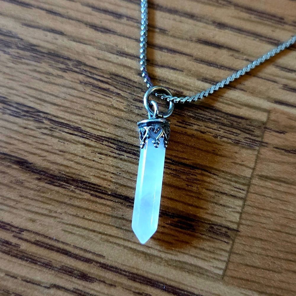 VINTAGE Smoky Quartz Point Pendant With Silver Accent And Chain VINTAGE INSPIRED - Picture 2 of 8